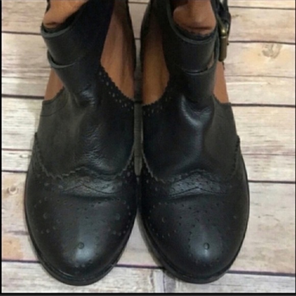 Cynthia Vincent Leather Color Block Tan Black Boots 7 - Picture 5 of 8